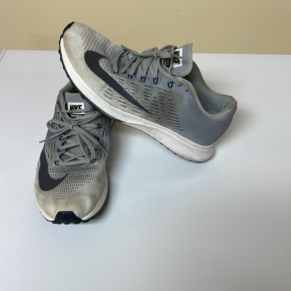 Grey Nike Shoes - Picture 3 of 5